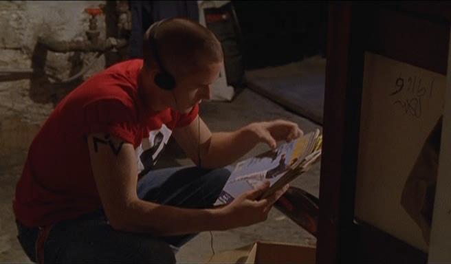 Кадр из фильма Фанатик / The Believer (2001)
