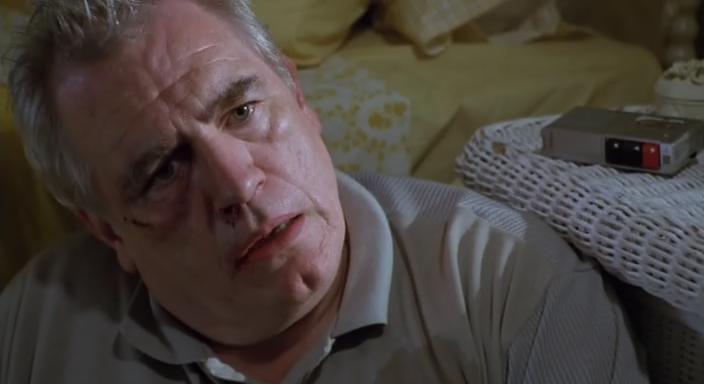 Кадр из фильма Лишенный жизни / The Minus Man (1999)