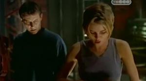 Кадры из фильма Корабль пришельцев / Alien Cargo (1999)