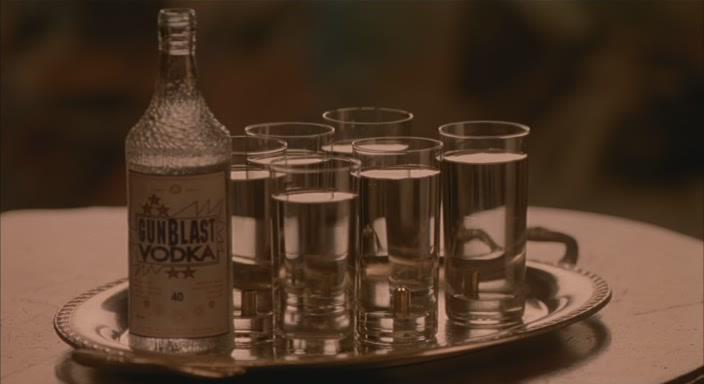 Кадр из фильма Убойная водка / Gunblast vodka (2001)