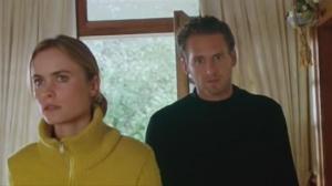 Кадры из фильма Завтрак на обочине / When Strangers Appear (2001)