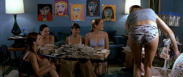 Кадр из фильма Сахар и перец / Sugar&Spice (2001)