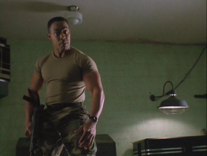 Кадр из фильма База / The Base (1999)