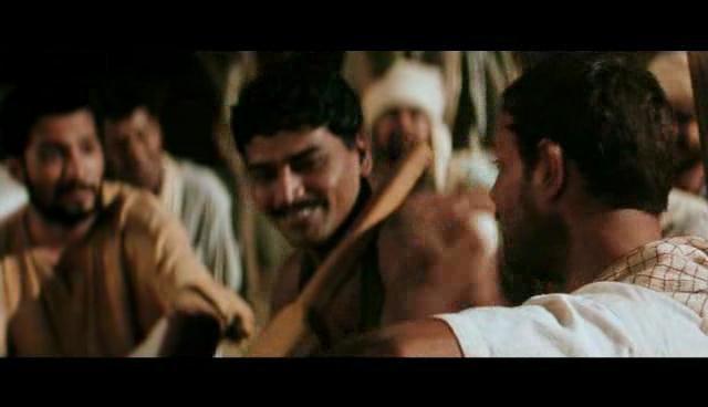 Кадр из фильма Лагаан: Однажды в Индии / Lagaan: Once Upon a Time in India (2001)
