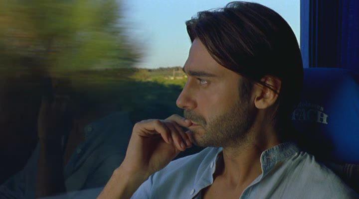 Кадр из фильма Шум моря / Son de mar (2001)