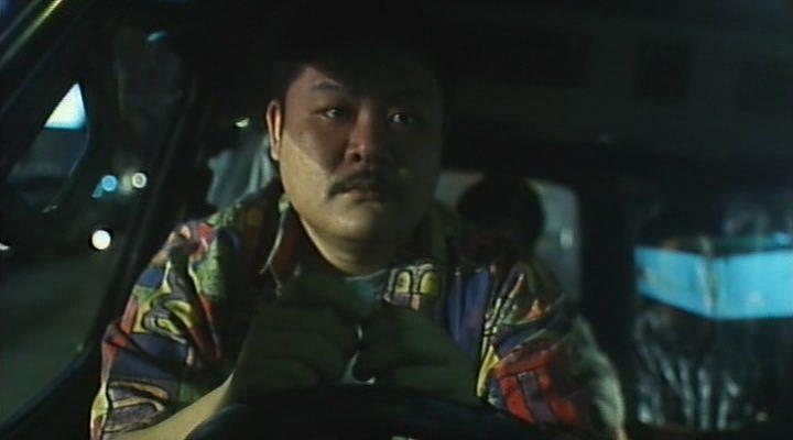 Кадр из фильма Под прикрытием / UC: Undercover (2001)