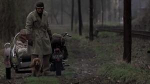 Кадры из фильма Зияющая синева / Dark Blue World (2001)