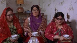 Кадры из фильма Восток есть восток / East Is East (1999)