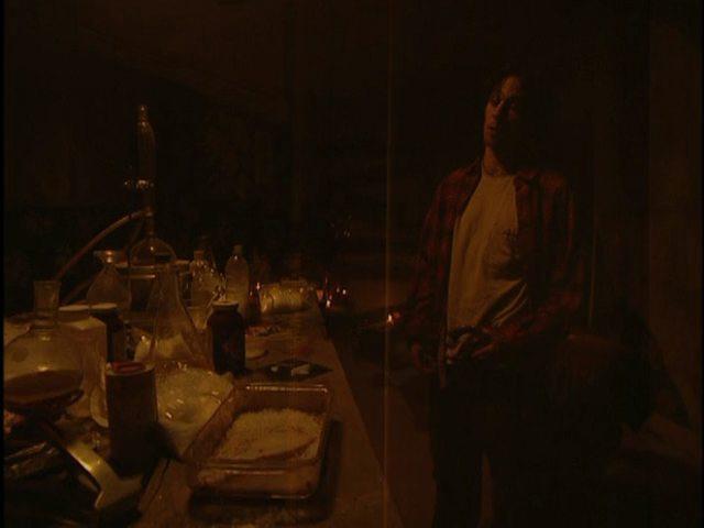 Кадр из фильма Призраки опиума / Cookers (2001)