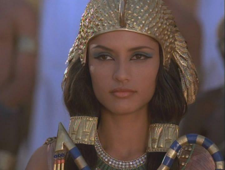 Кадр из фильма Клеопатра / Cleopatra (1999)
