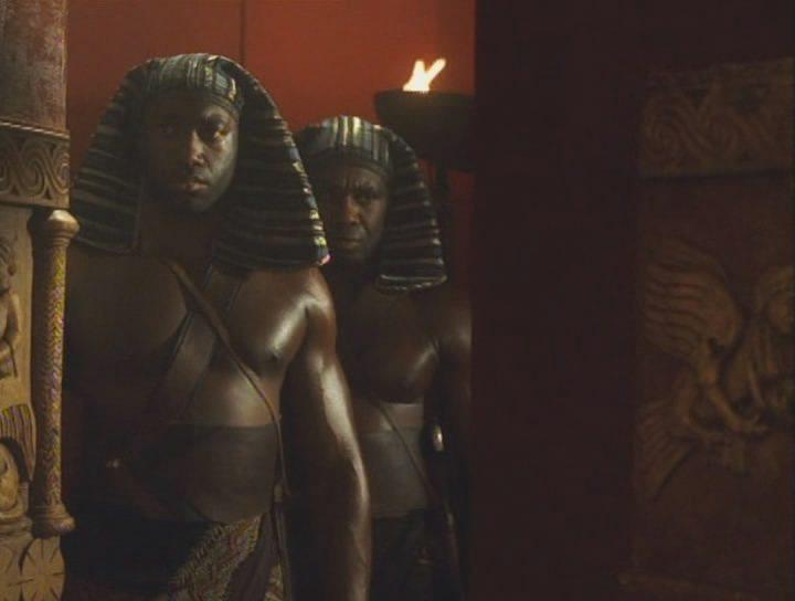 Кадр из фильма Клеопатра / Cleopatra (1999)