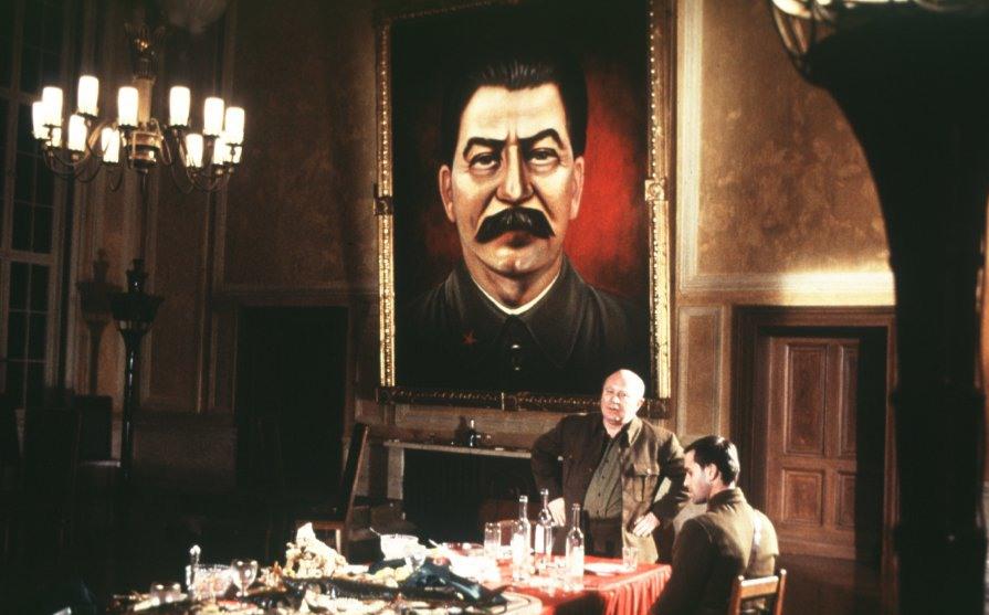 Кадр из фильма Враг у ворот / Enemy at the Gates (2001)