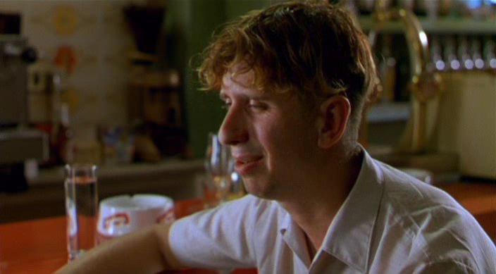 Кадр из фильма Торренте 2: Миссия в Марбелью / Torrente 2: Misión en Marbella (2001)