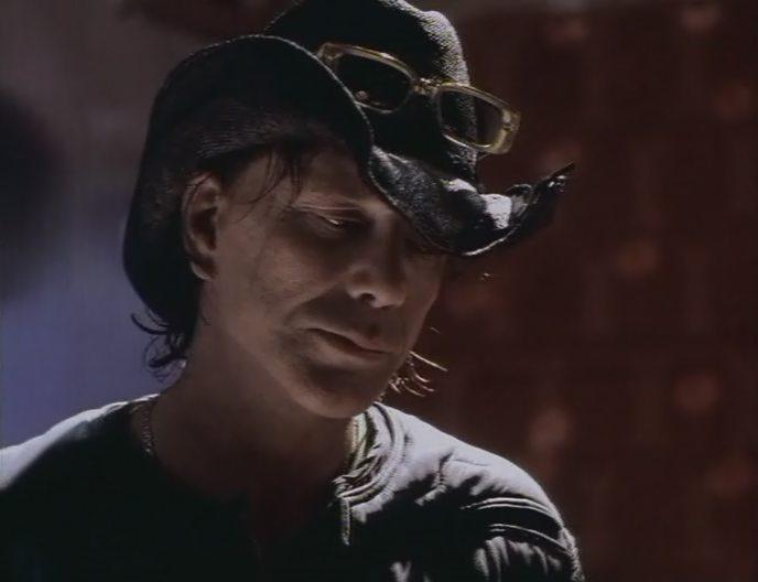 Кадр из фильма Закон мести / Out in Fifty (1999)