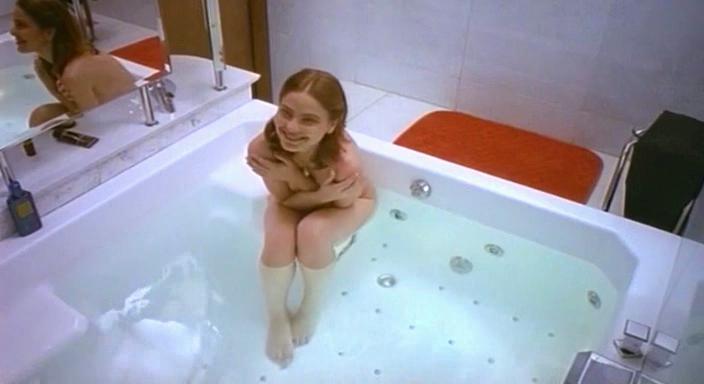 Кадр из фильма Любовная сделка / Tatiana, la muñeca rusa (1999)