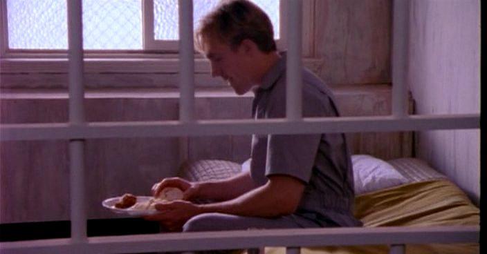 Кадр из фильма Моментом позже / The Moment After (1999)