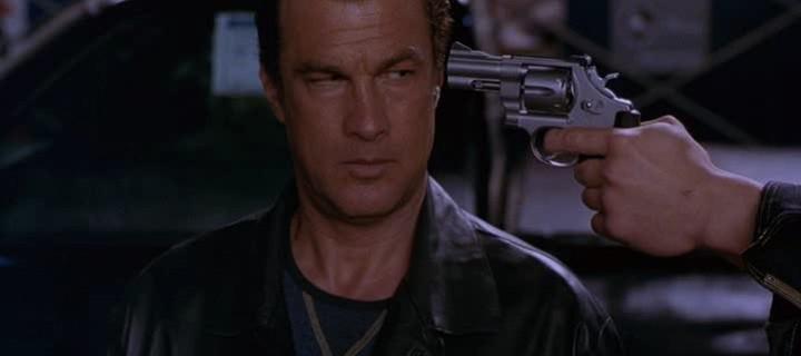Кадр из фильма Сквозные ранения / Exit Wounds (2001)