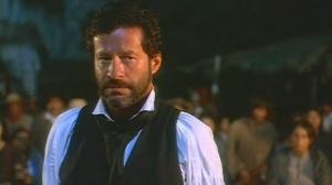 Кадры из фильма Герой-предатель / One Man's Hero (1999)