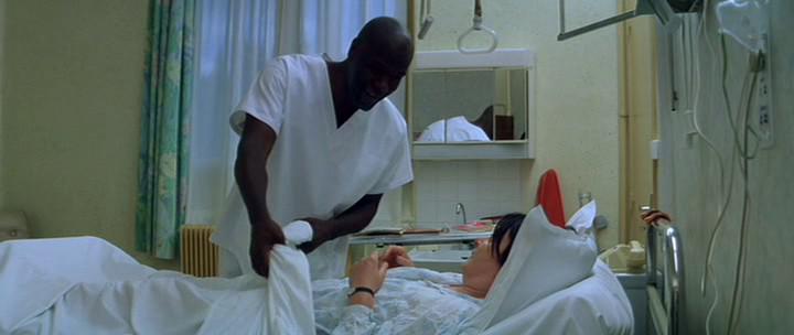 Кадр из фильма Преступление в раю / Un crime au paradis (2001)