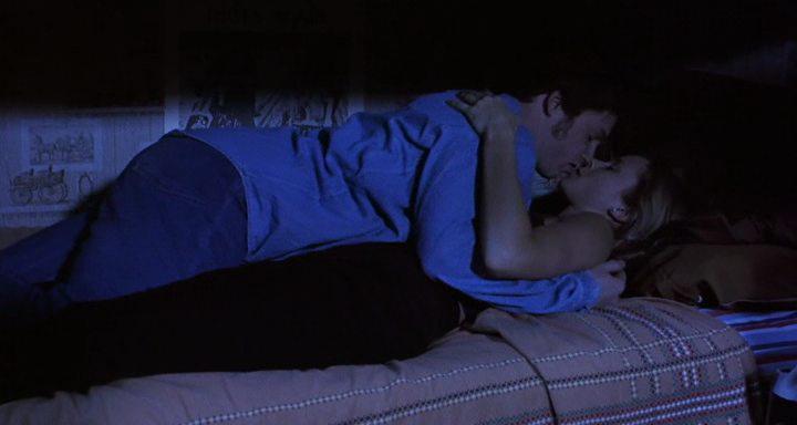 Кадр из фильма Первая любовь / Lover`s Prayer (1999)