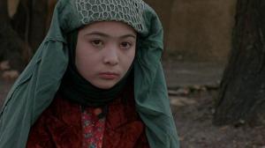 Кадры из фильма Дождь / Baran (2001)