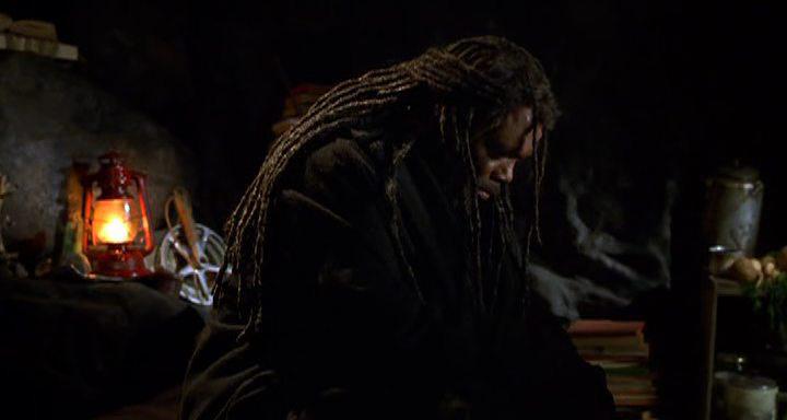 Кадр из фильма Клошар / The Caveman's Valentine (2001)