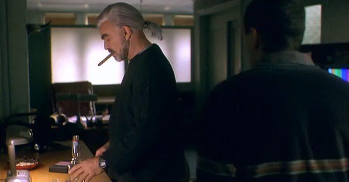 Кадр из фильма Оператор смерти / Stringer (1999)