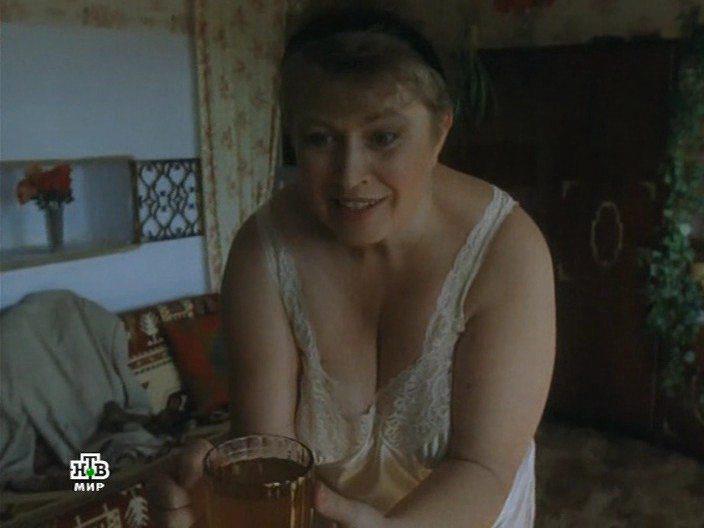 Кадр из фильма На полпути в Париж (2001)