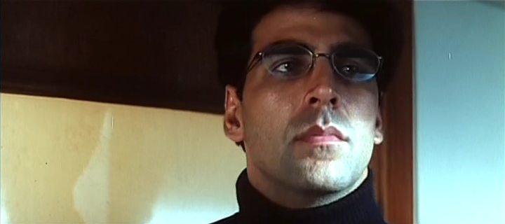 Кадр из фильма Игрок 420 / Khiladi 420 (2000)