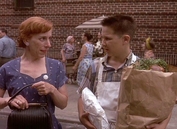 Кадр из фильма Подглядывающий / Just Looking (1999)