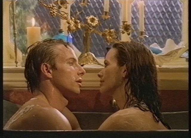 Кадр из фильма Тайное свидание / A Secret Affair (1999)