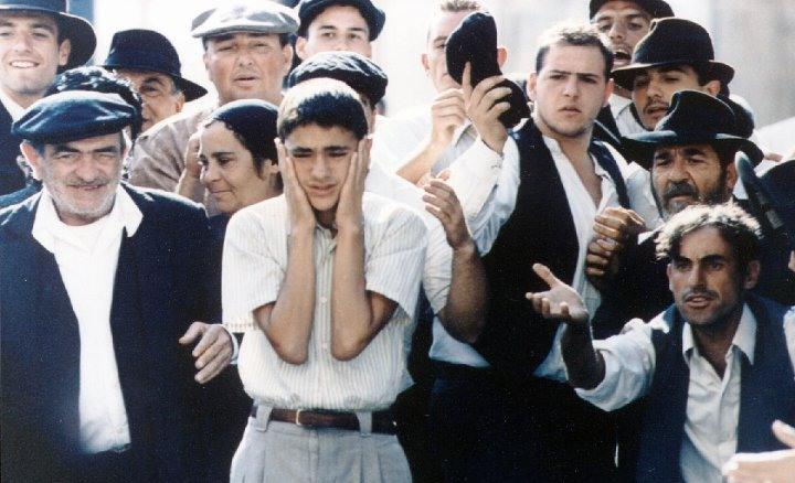 Кадр из фильма Малена / Malena (2000)