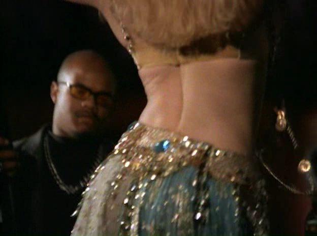 Кадр из фильма Вор и стриптизерша / The Thief & the Stripper (2000)
