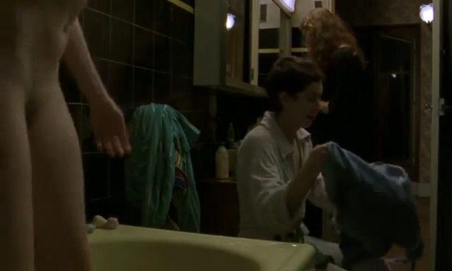 Кадр из фильма Девушки не умеют плавать / Les filles ne savent pas nager (2000)