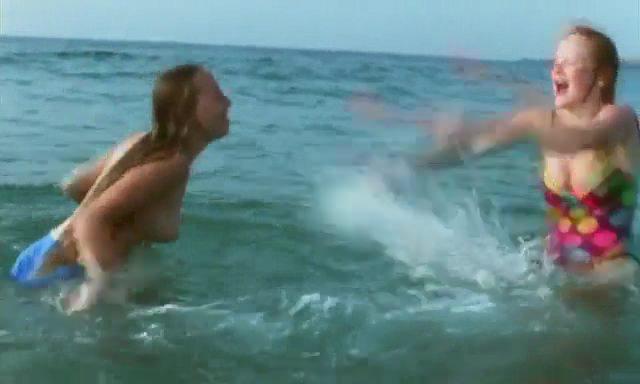 Кадр из фильма Девушки не умеют плавать / Les filles ne savent pas nager (2000)