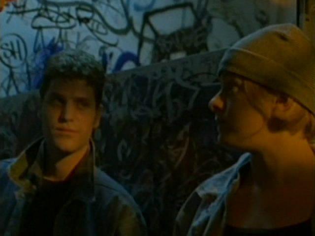 Кадр из фильма Байкеры / Hochelaga (2000)