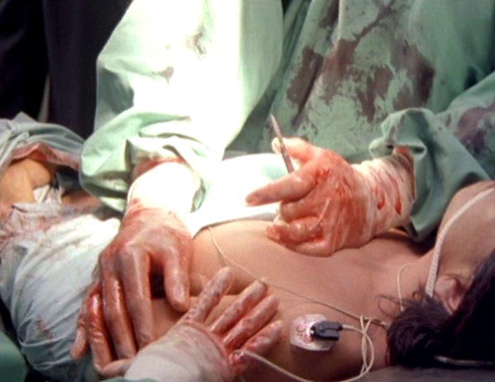Кадр из фильма Пророчество тигра / Dr. Jekyll and Mr. Hyde (2000)