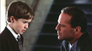Кадры из фильма Шестое чувство / The Sixth Sense (2000)