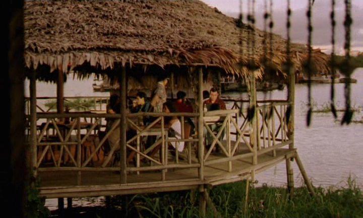 Кадр из фильма Сексназ капитана Пантохи / Pantaleón y las visitadoras (2000)
