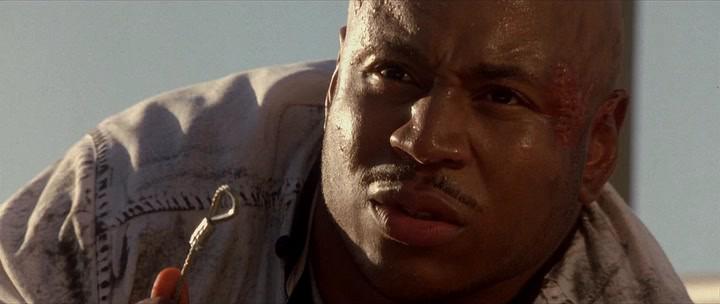 Кадр из фильма Глубокое синее море / Deep blue sea (2000)
