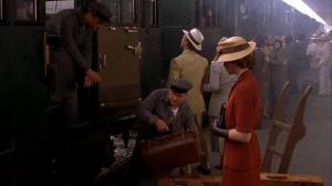 Кадры из фильма На вилле / Up at the Villa (2000)