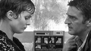 Кадры из фильма Девушка на мосту / La fille sur le pont (2000)