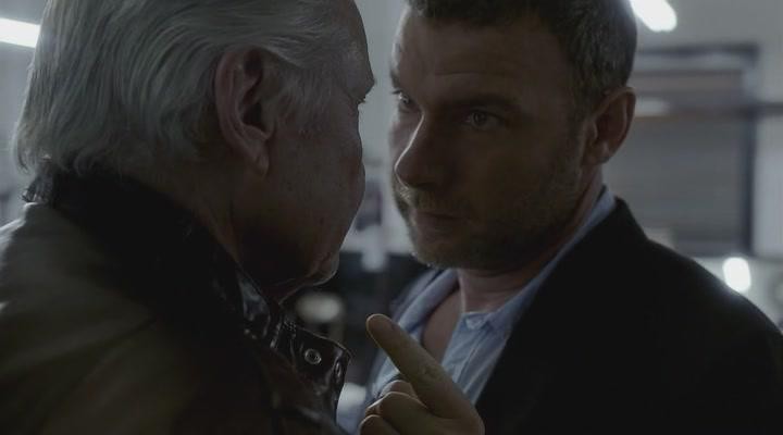 Кадр из фильма Рэй Донован / Ray Donovan (2013)