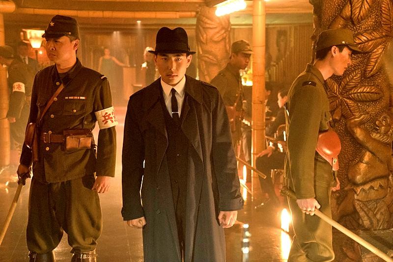 Кадр из фильма Человек в высоком замке / The Man in the High Castle (2015)