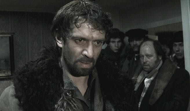 Кадр из фильма Идиот / 16+ (2003)