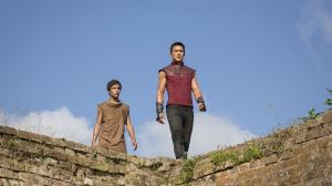 Кадры из фильма В пустыне смерти / Into the Badlands (2015)