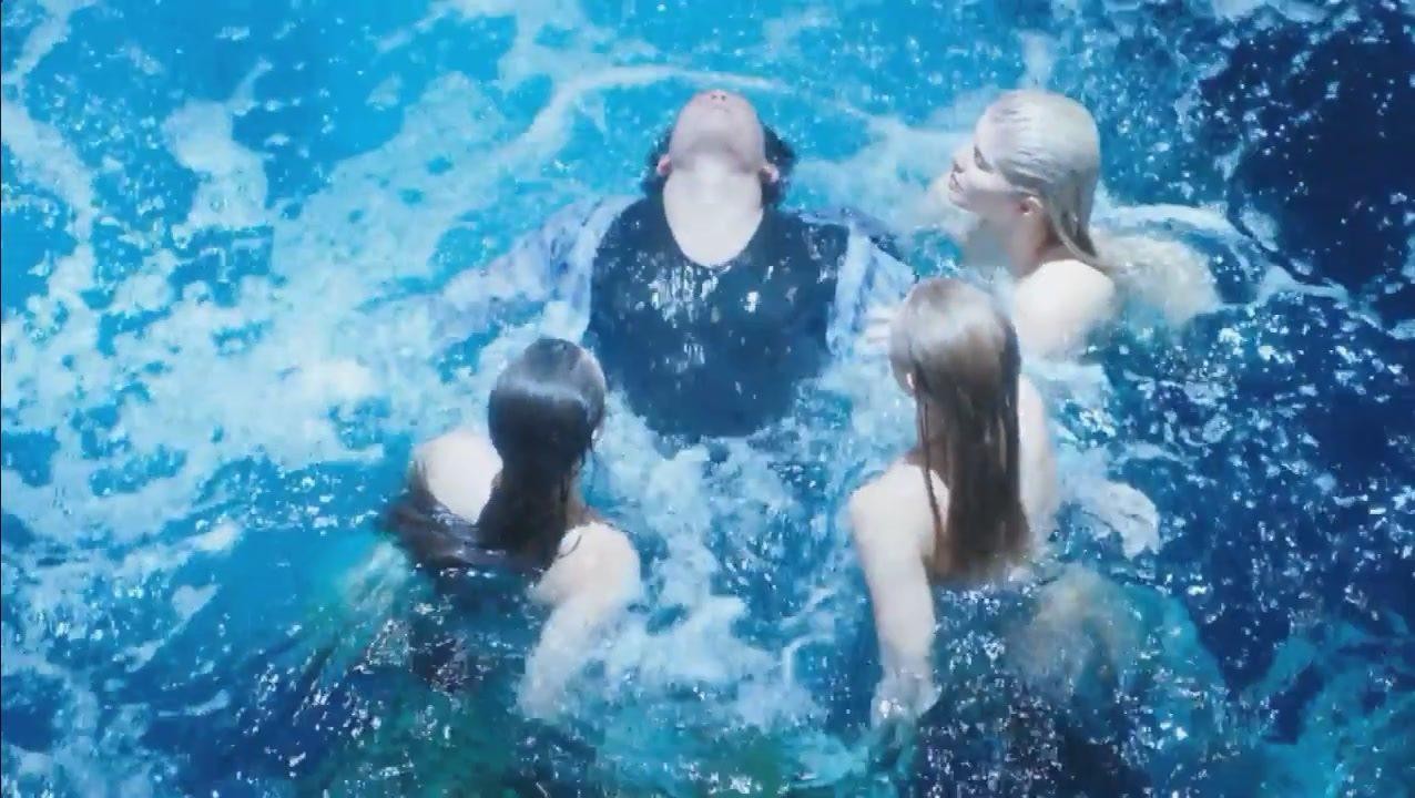 Кадр из фильма Тайны острова Мако / Mako Mermaids (2013)