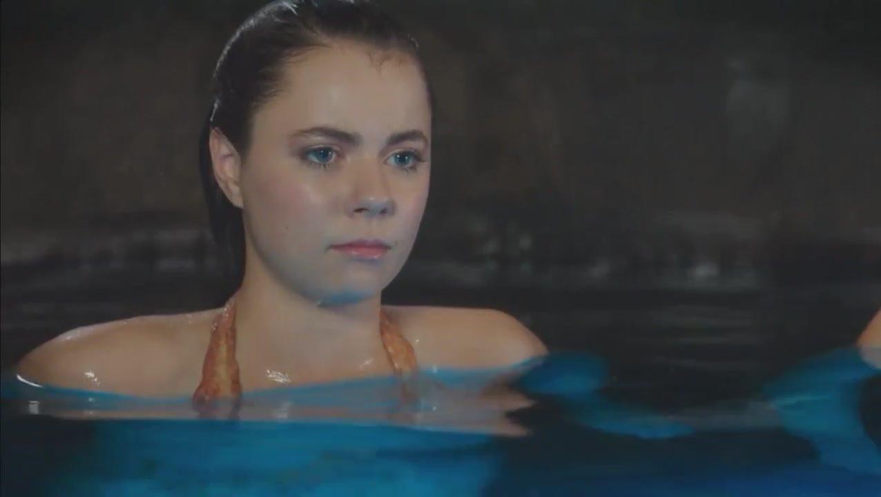 Кадр из фильма Тайны острова Мако / Mako Mermaids (2013)