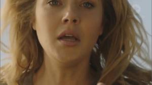 Кадры из фильма Не та девушка / The wrong girl (2016)