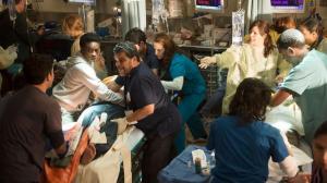 Кадры из фильма Реанимация / Code Black (2015)